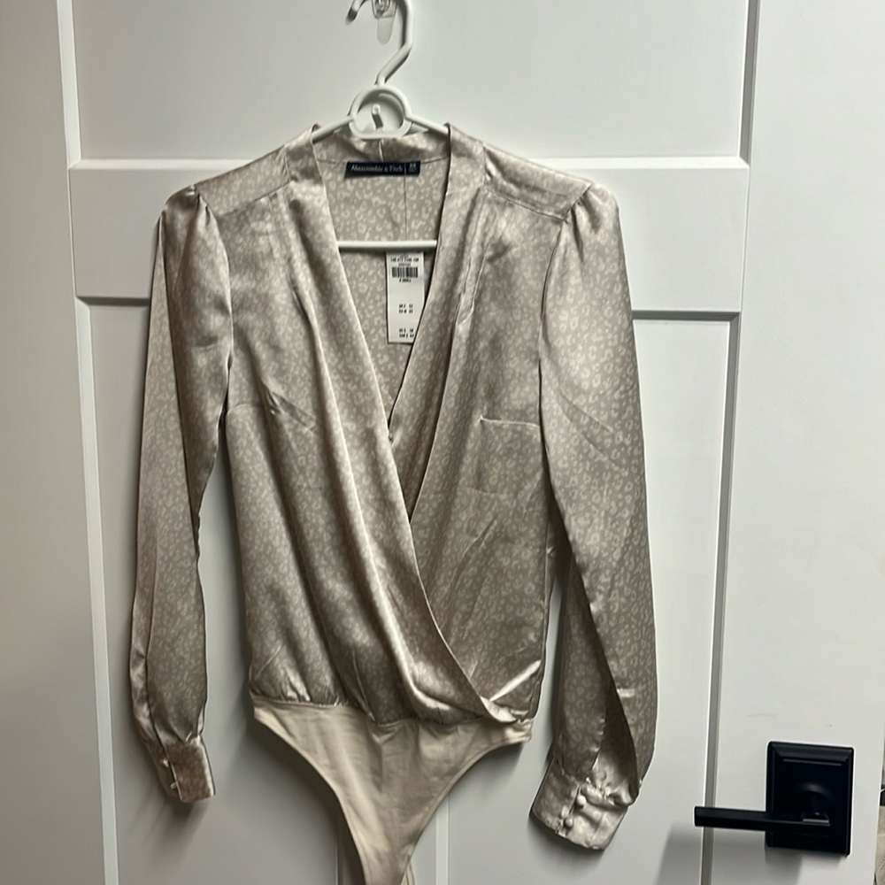 Abercrombie & Fitch bodysuit long sleeve top XS NWT